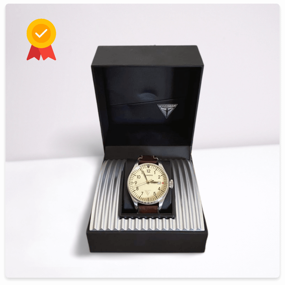 Image with applied design